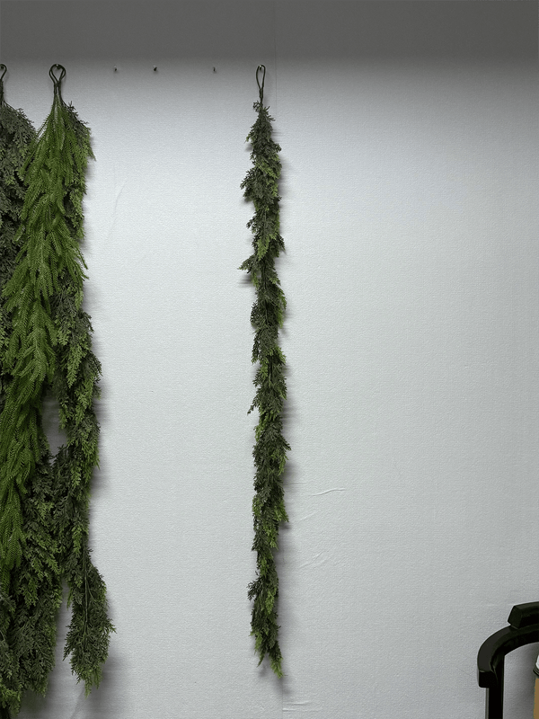 💥6 FT Artificial  Cypress Rattan – Winter Greenery