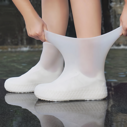 Stop Soaked Sneakers! Heavy-Duty Rain Shoe Covers – Anti-Slip & Fold Into Your Bag 🌧️